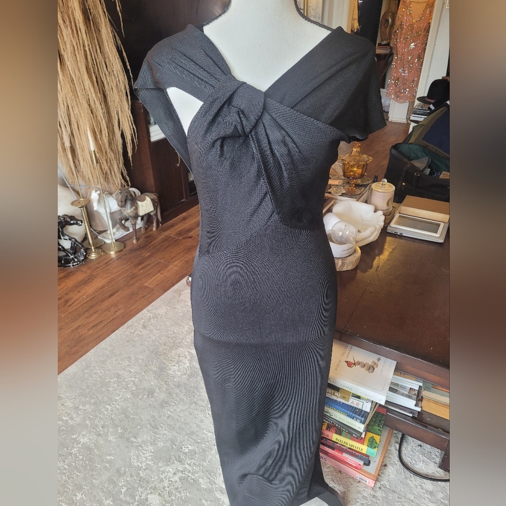 Victoria Beckham Elegant Black Strapless Dress